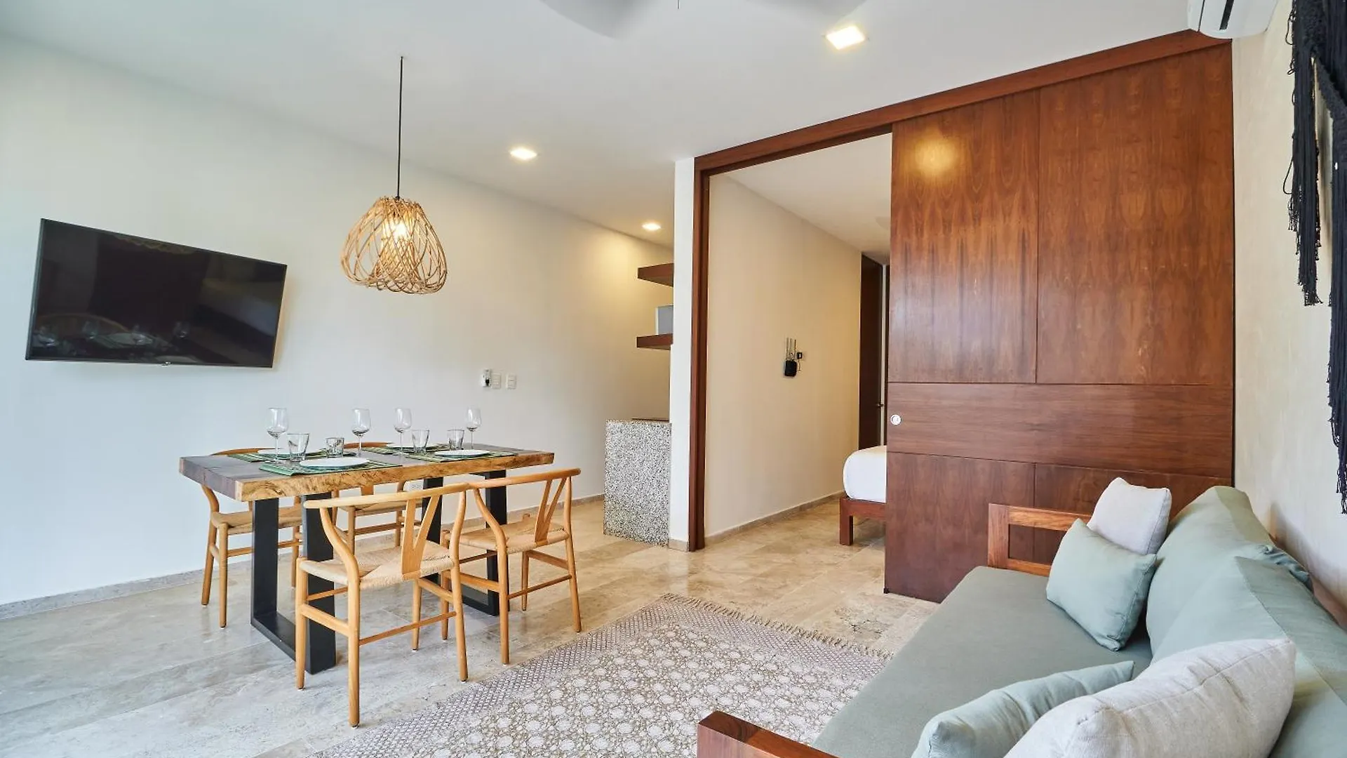 Amena Condo Τουλούμ 0*,